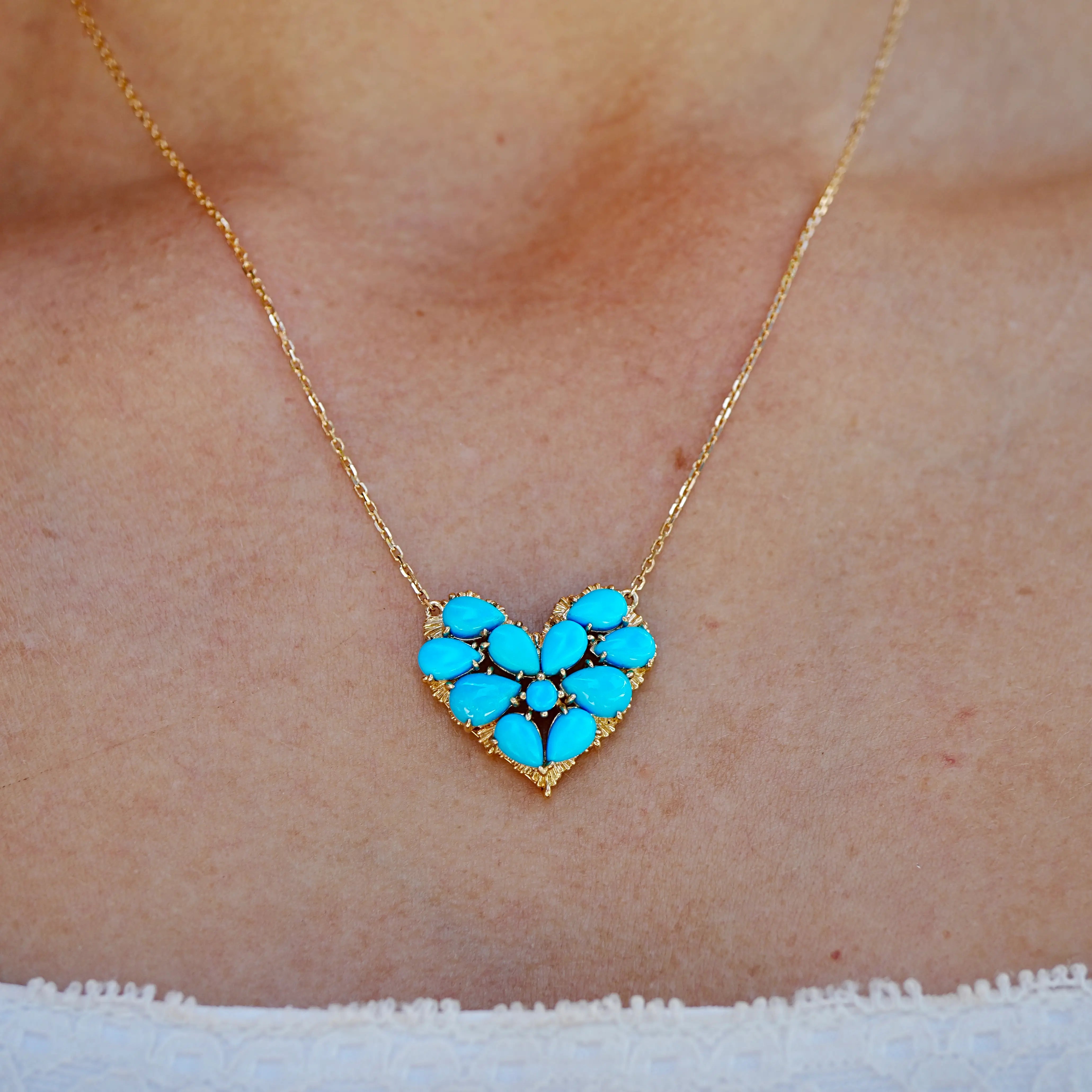 Fantasy Natural Turquoise Heart Pendant Necklace 14k yellow gold