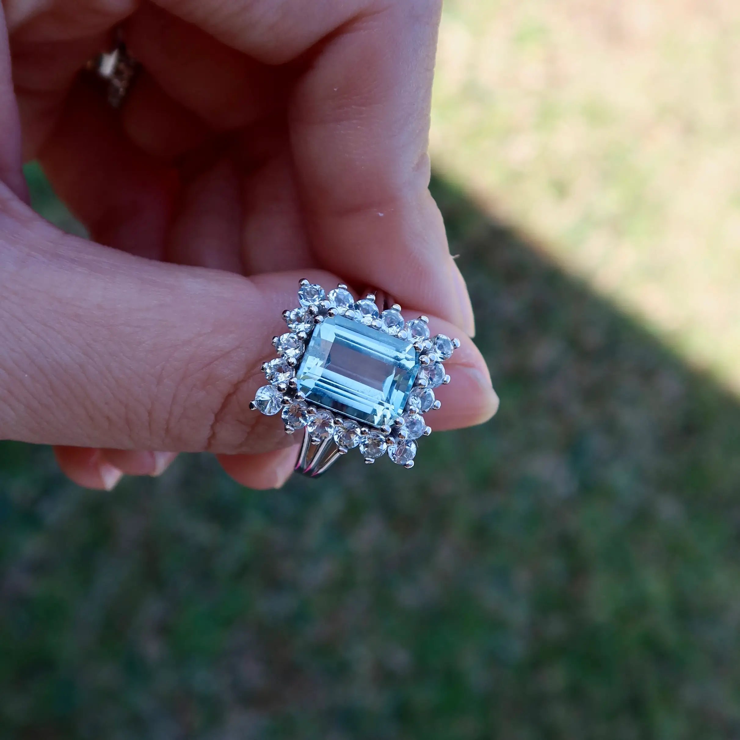 natural sky blue Aquamarine Margeret Cocktail Ring 14k white gold 